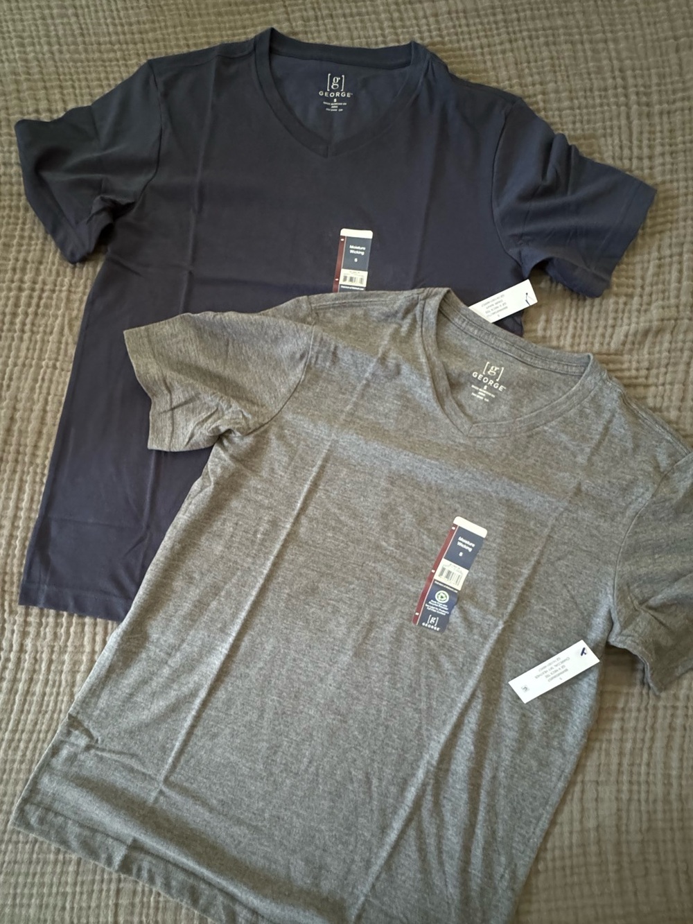 Bundle of 2 NWT - George Men’s Small - V-Neck T-Shirt - Gray and Navy